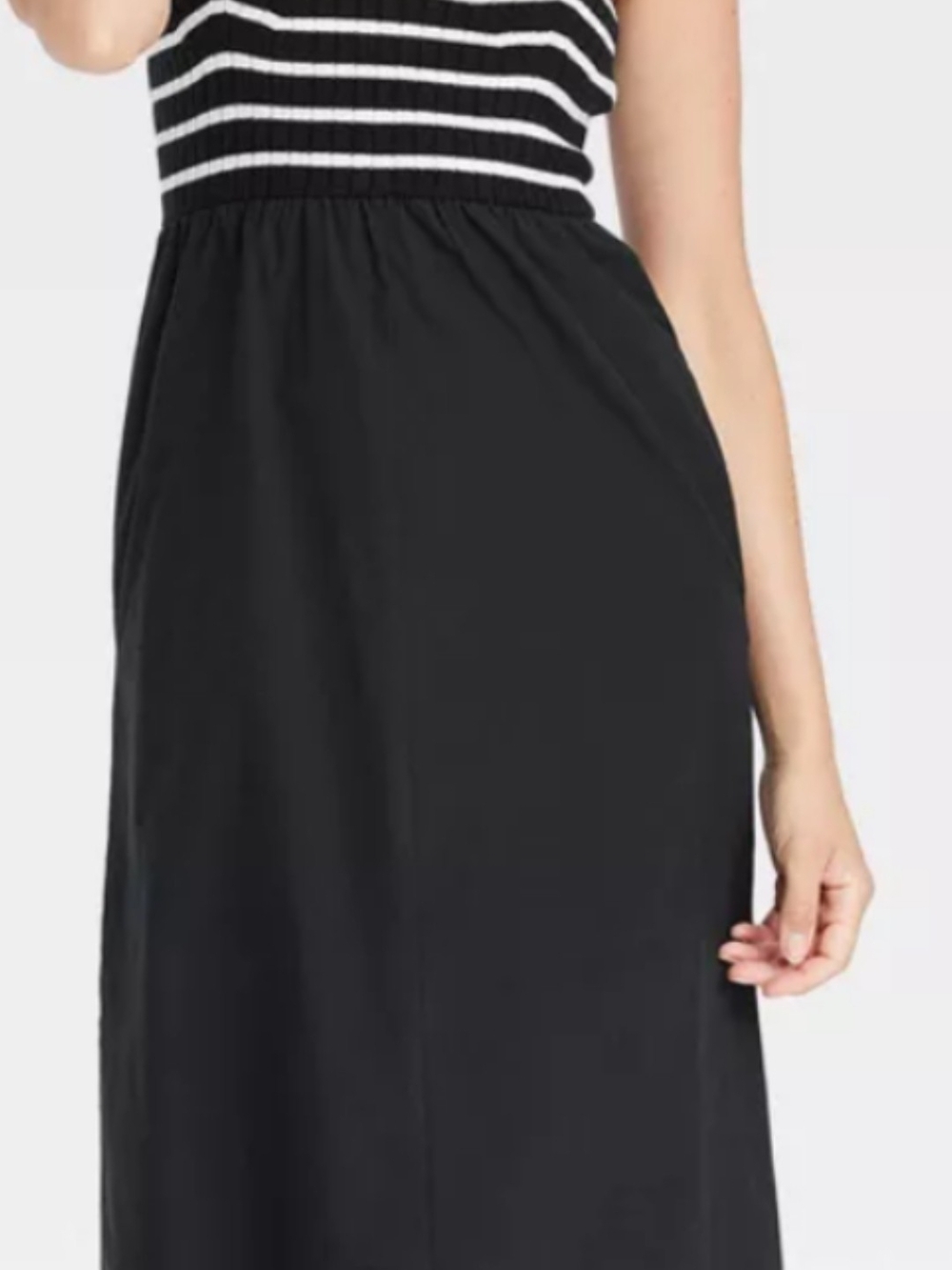 Tart Black Maxi Skirt with Elastic Waist